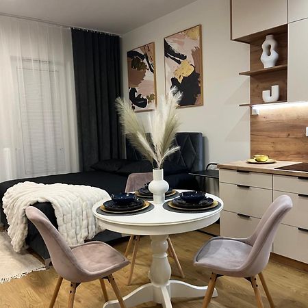 Apartament Nova Klonova Porto Kielce Extérieur photo