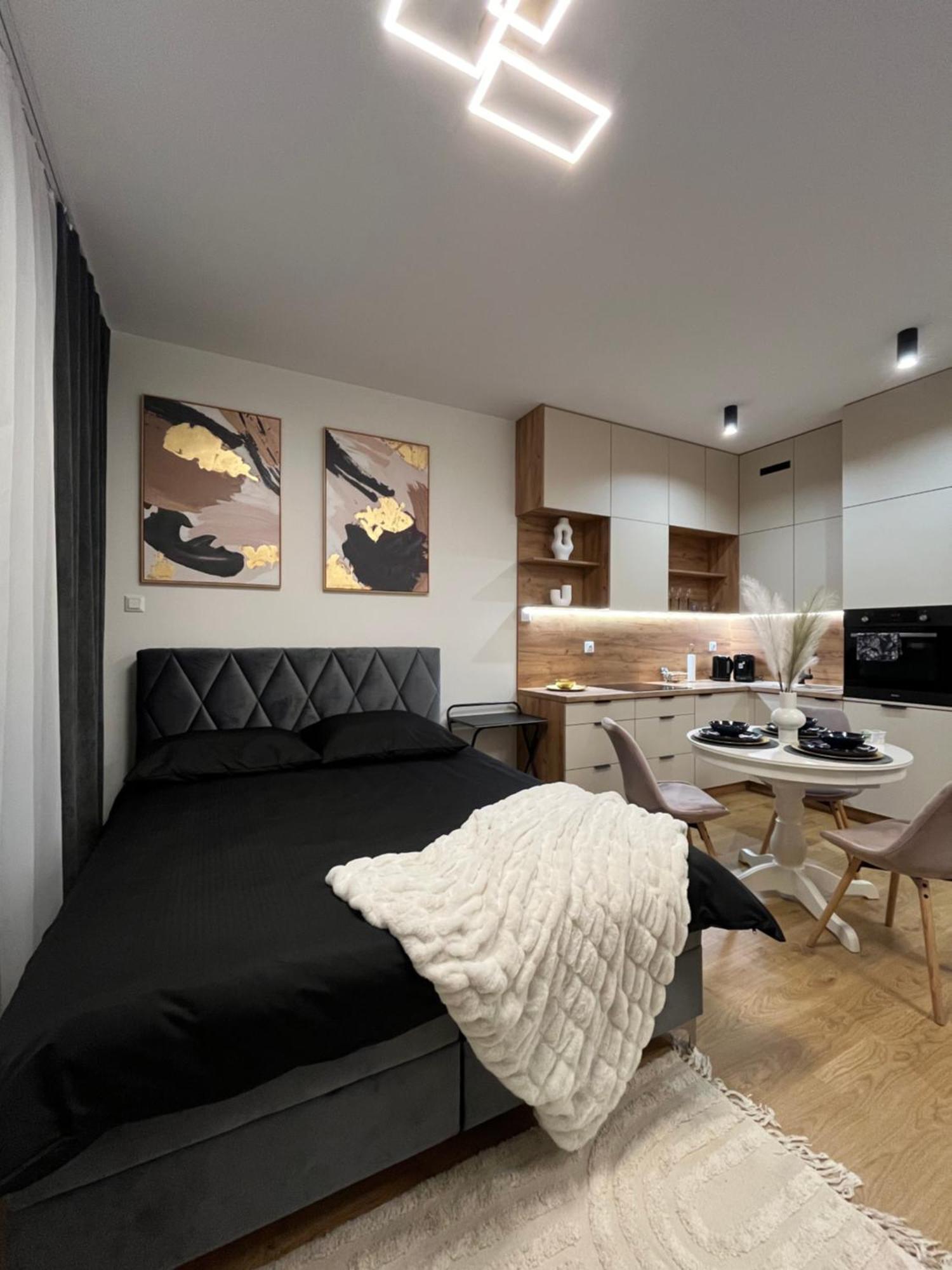Apartament Nova Klonova Porto Kielce Extérieur photo