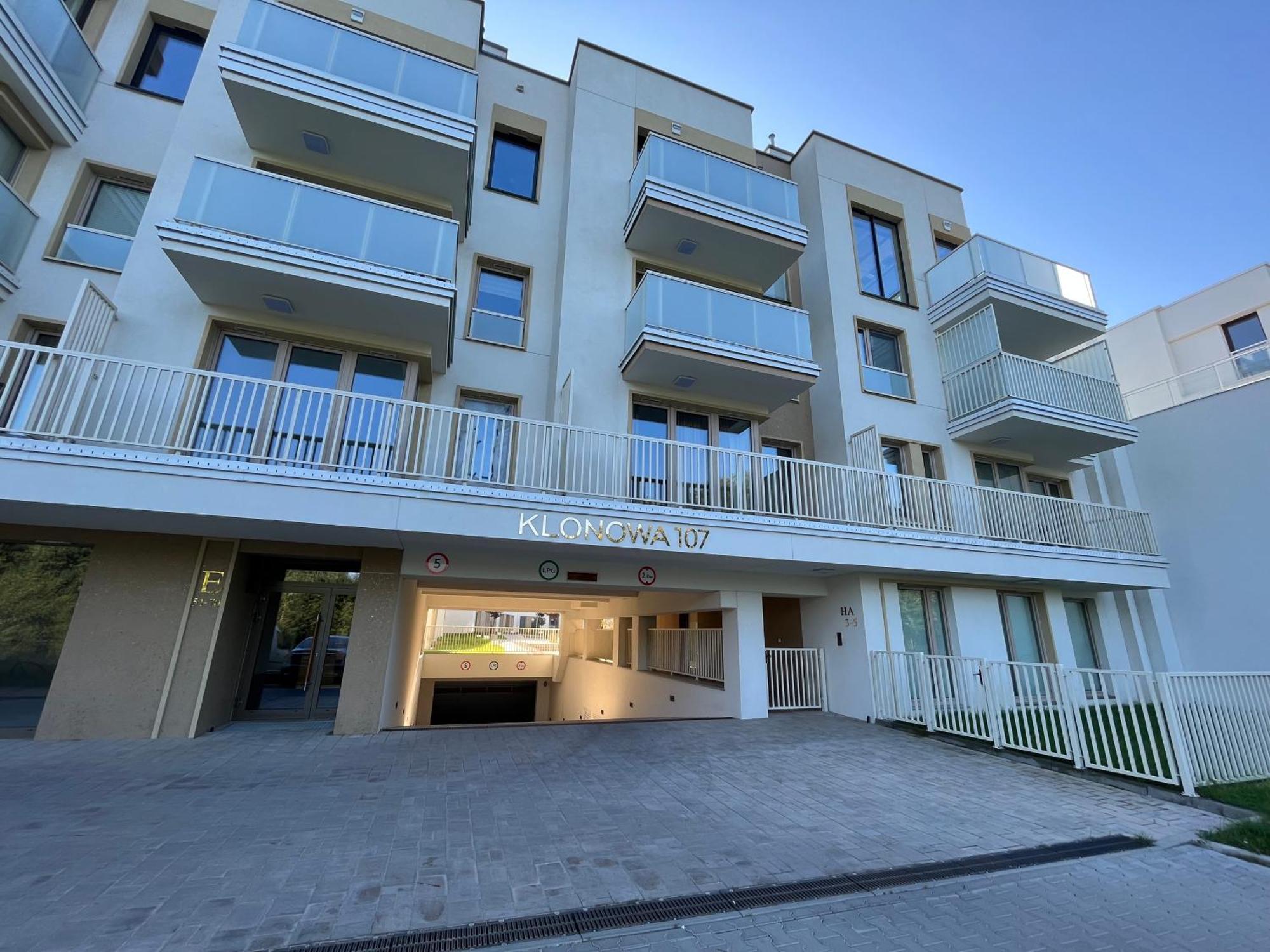 Apartament Nova Klonova Porto Kielce Extérieur photo